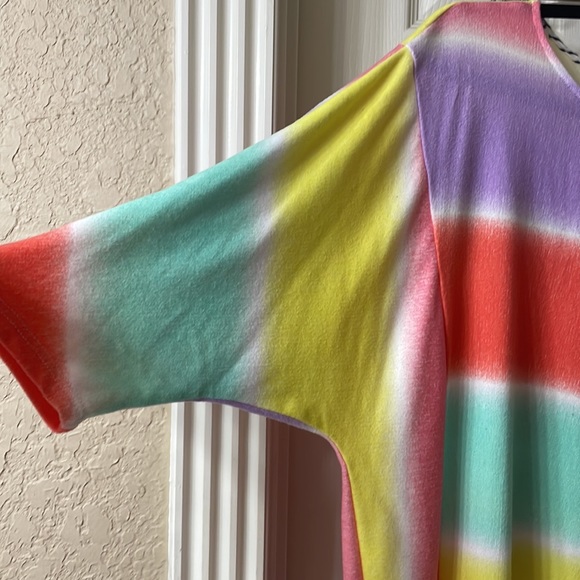 Multi-colored Top - Picture 2 of 4